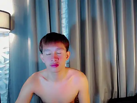 Snapshot of prince_elaijah chatting on October 2025 11:55:02 AM prince elaijah online show from October 2025 11:55:02 AM