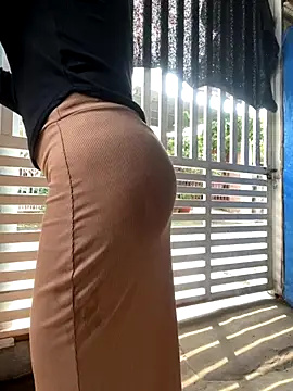 Snapshot of FishingGirl chatting on November 2025 06:57:02 AM FishingGirl online show from November 2025 06:57:02 AM