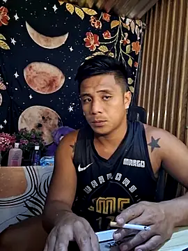 mr dave online show from December 2025 07:06:01 PM