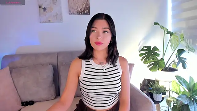 Estrer collins online show from November 2025 07:40:02 PM