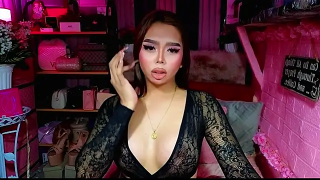 MoniqueCeleste online show from November 2025 06:55:02 PM