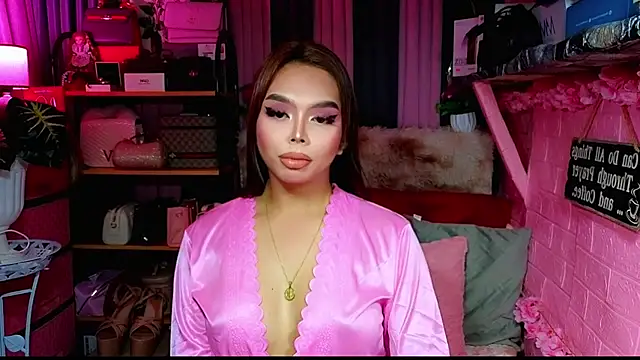 MoniqueCeleste online show from November 2025 02:04:01 AM