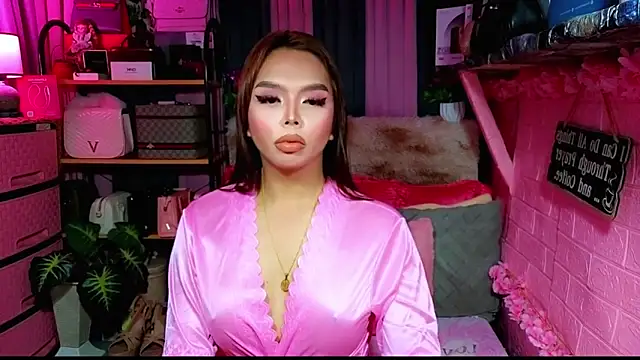 MoniqueCeleste online show from October 2025 12:11:02 AM