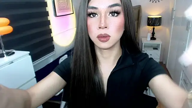solana imani online show from October 2025 04:29:02 PM