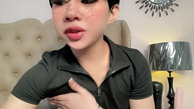 solana imani online show from October 2025 05:03:02 PM