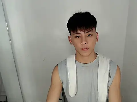 Snapshot of ynotyu chatting on June 2026 12:54:02 PM ynotyu online show from June 2026 12:54:02 PM