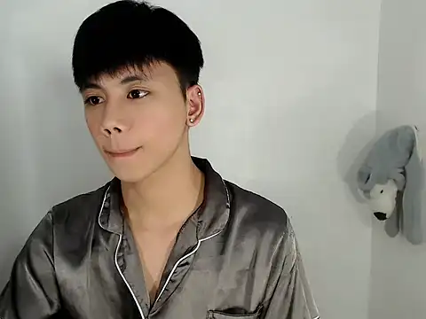 ynotyu online show from February 2026 10:19:01 PM