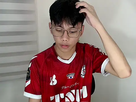 ynotyu online show from September 2025 05:19:02 AM