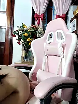 Snapshot of Okleotina chatting on October 2025 04:42:02 PM Okleotina online show from October 2025 04:42:02 PM