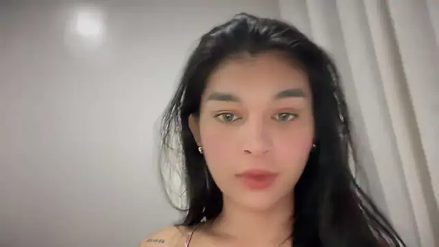 Snapshot of asiansmilexx chatting on September 2025 05:03:01 AM asiansmilexx online show from September 2025 05:03:01 AM