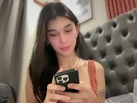 asiansmilexx online show from June 2026 07:24:01 AM