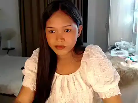 sasha martina online show from March 2026 06:53:01 PM