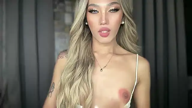 Lust-sluttymira online show from November 2025 03:46:02 PM