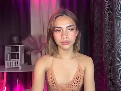 Snapshot of Lovelynikki03 chatting on October 2025 06:52:02 PM Lovelynikki03 online show from October 2025 06:52:02 PM