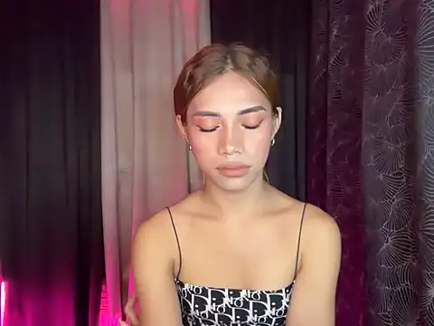 Lovelynikki03 online show from January 2026 05:16:02 PM