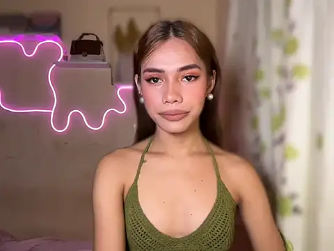 Snapshot of Lovelynikki03 chatting on September 2025 08:59:01 PM Lovelynikki03 online show from September 2025 08:59:01 PM