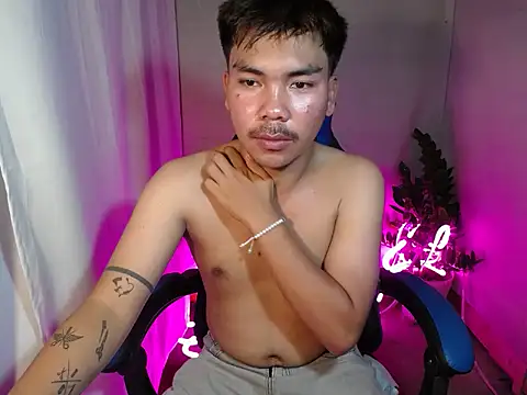 urguy carlxx online show from January 2026 03:26:02 PM