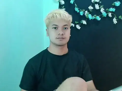 urguy carlxx online show from March 2026 01:25:01 PM