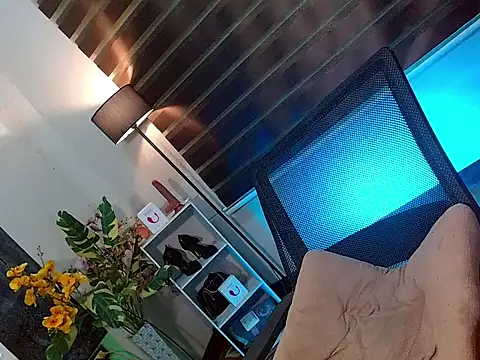 Bella subhunterx online show from March 2026 07:44:01 AM