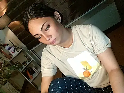 Bella subhunterx online show from April 2026 12:00:01 PM