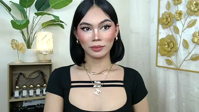 miyaa Moore online show from September 2025 02:55:01 PM