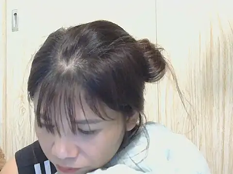 Snapshot of Ori299 chatting on December 2025 05:09:02 AM Ori299 online show from December 2025 05:09:02 AM