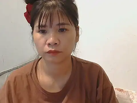 Snapshot of Ori299 chatting on November 2025 02:04:02 AM Ori299 online show from November 2025 02:04:02 AM