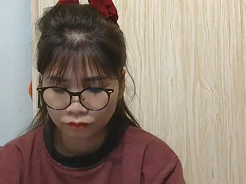 Snapshot of Ori299 chatting on November 2025 09:42:01 AM Ori299 online show from November 2025 09:42:01 AM