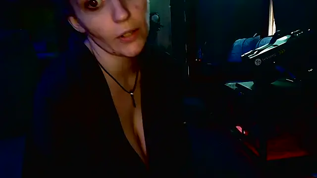 Snapshot of meateater74553 chatting on September 2025 04:33:02 PM meateater74553 online show from September 2025 04:33:02 PM