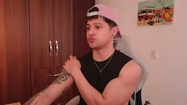 Snapshot of domsantiago_ chatting on September 2025 09:51:02 PM domsantiago online show from September 2025 09:51:02 PM