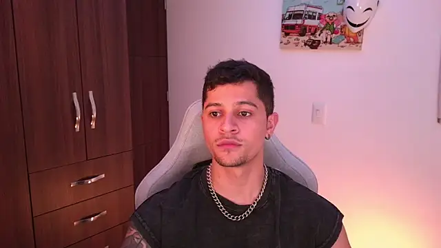 Snapshot of domsantiago_ chatting on November 2025 01:56:01 AM domsantiago online show from November 2025 01:56:01 AM