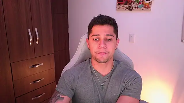 Snapshot of domsantiago_ chatting on October 2025 01:48:01 AM domsantiago online show from October 2025 01:48:01 AM