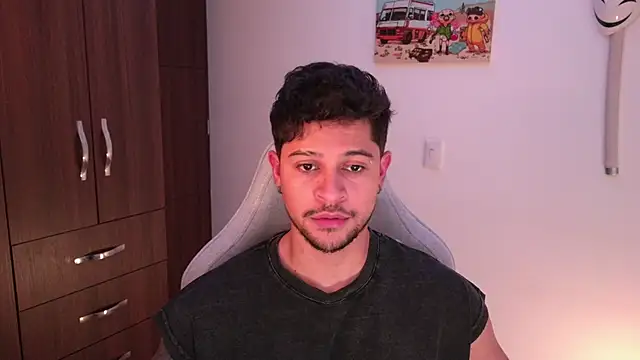 domsantiago  online show from December 2025 02:44:02 AM