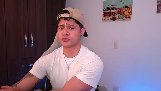 Snapshot of domsantiago_ chatting on September 2025 11:38:02 PM domsantiago online show from September 2025 11:38:02 PM