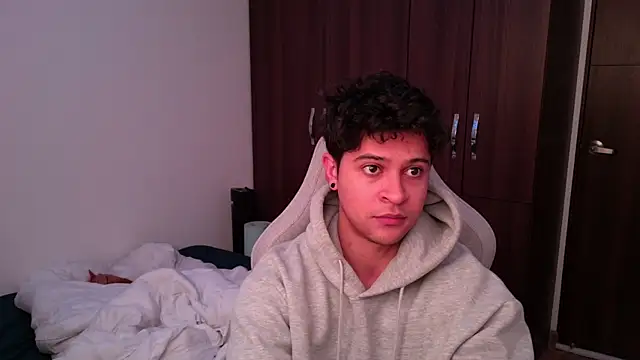 Snapshot of domsantiago_ chatting on October 2025 02:18:01 PM domsantiago online show from October 2025 02:18:01 PM