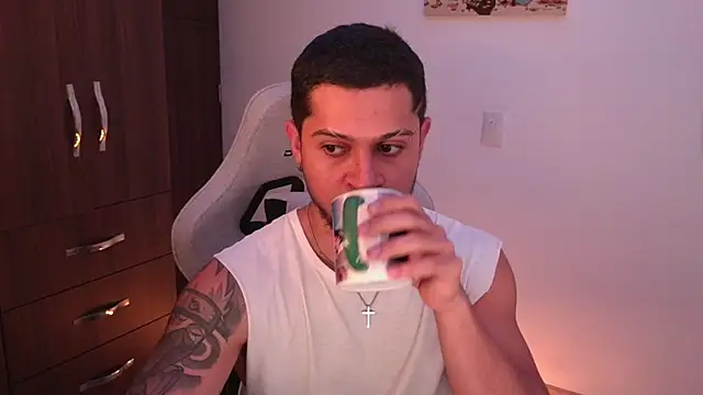 domsantiago  online show from February 2026 03:29:01 AM