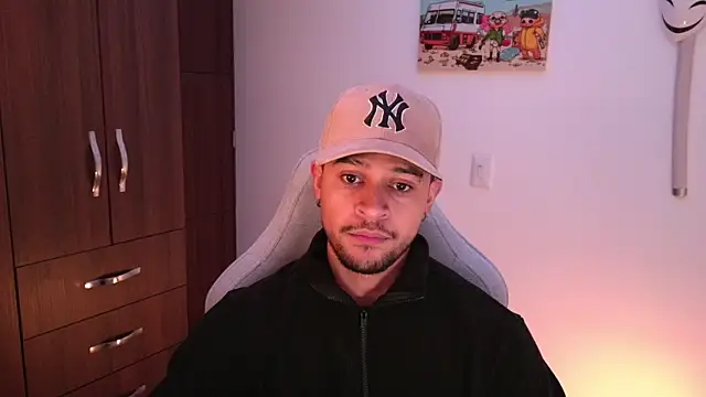 domsantiago  online show from December 2025 01:52:02 AM