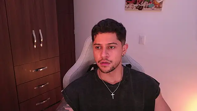 Snapshot of domsantiago_ chatting on December 2025 02:10:02 AM domsantiago online show from December 2025 02:10:02 AM