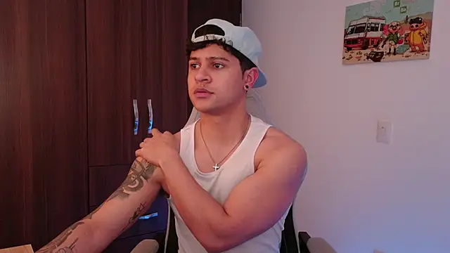 Snapshot of domsantiago_ chatting on September 2025 02:05:02 AM domsantiago online show from September 2025 02:05:02 AM