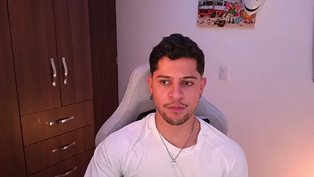 Snapshot of domsantiago_ chatting on November 2025 02:12:02 AM domsantiago online show from November 2025 02:12:02 AM