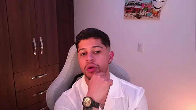 Snapshot of domsantiago_ chatting on November 2025 03:17:02 AM domsantiago online show from November 2025 03:17:02 AM