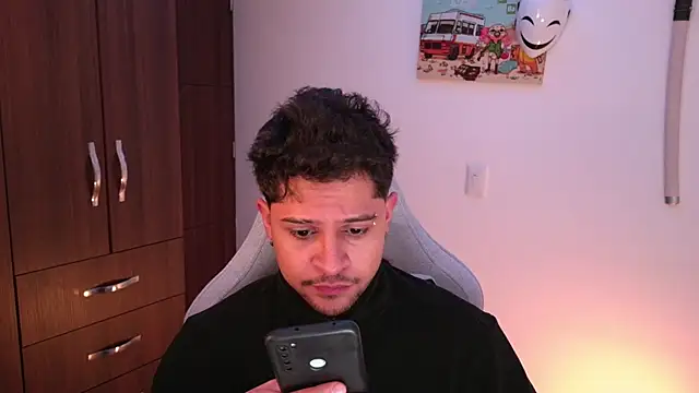 Snapshot of domsantiago_ chatting on December 2025 02:06:01 AM domsantiago online show from December 2025 02:06:01 AM