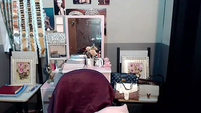 miya khali online show from November 2025 05:29:02 PM