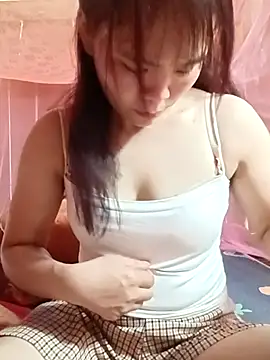 Snapshot of Nguyet135 chatting on April 2026 01:51:01 AM Nguyet135 online show from April 2026 01:51:01 AM