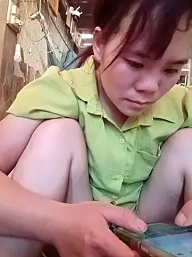 Snapshot of Nguyet135 chatting on April 2026 05:58:02 AM Nguyet135 online show from April 2026 05:58:02 AM