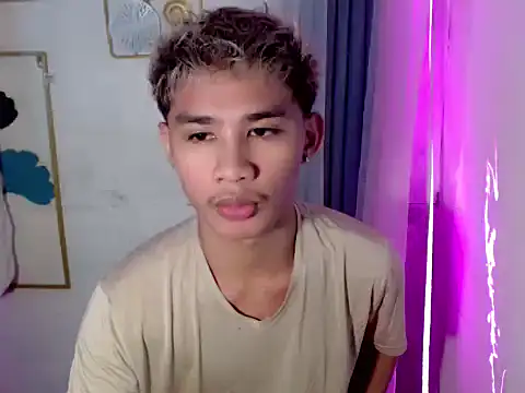 Snapshot of asianhardcock25 chatting on May 2026 01:43:01 AM asianhardcock25 online show from May 2026 01:43:01 AM