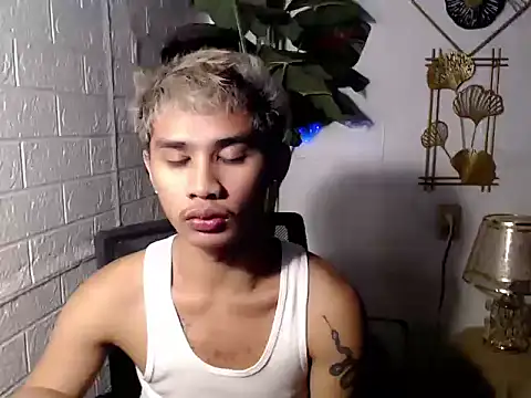 Snapshot of asianhardcock25 chatting on April 2026 03:46:01 PM asianhardcock25 online show from April 2026 03:46:01 PM