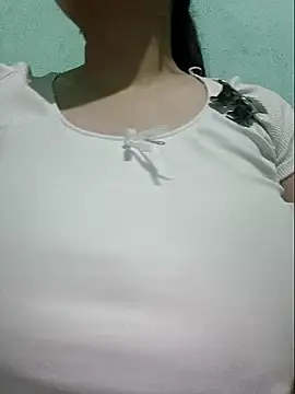 Shiny Babe online show from May 2026 02:43:01 PM