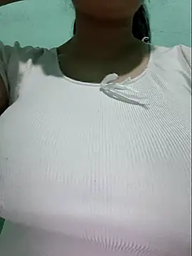 Shiny Babe online show from April 2026 02:53:01 AM