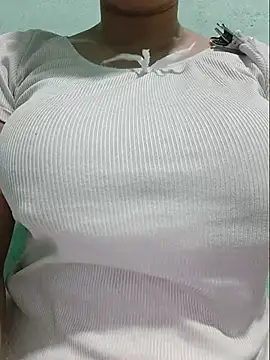 Shiny Babe online show from June 2026 07:59:01 AM